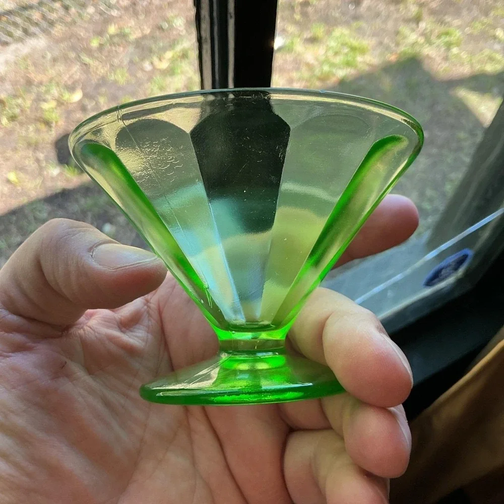 Vintage Federal Green Uranium Depression Sherbet/Dessert Glass‎